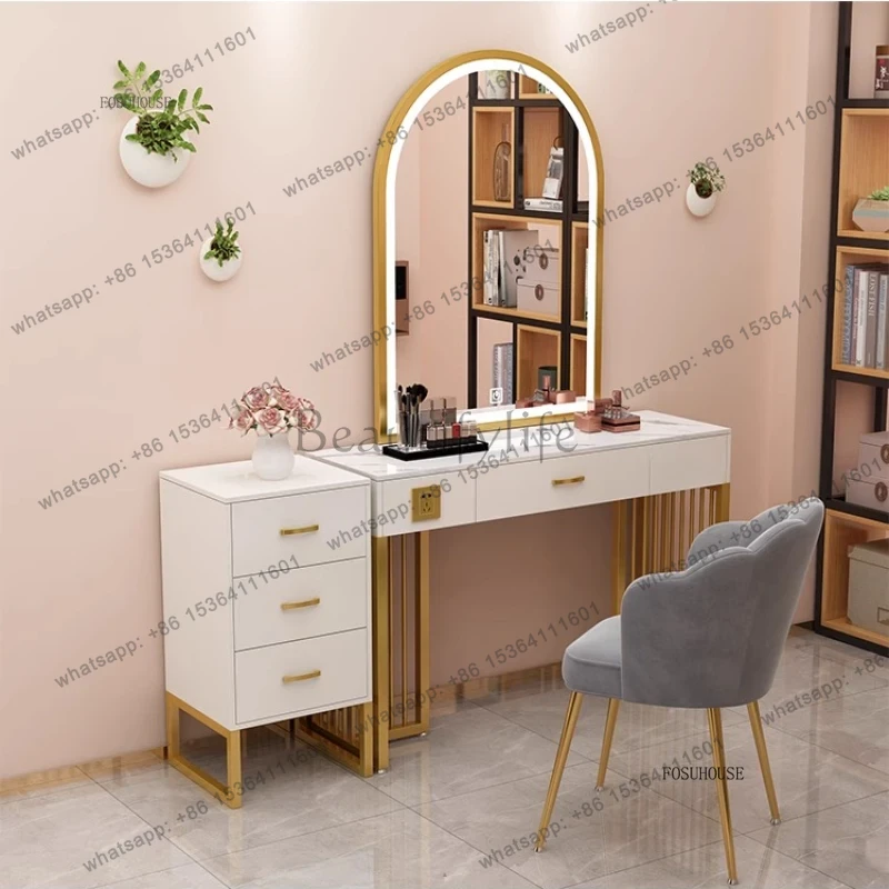 Профессиональный туалетный сто – обзор и цена Beauty Makeup Stores